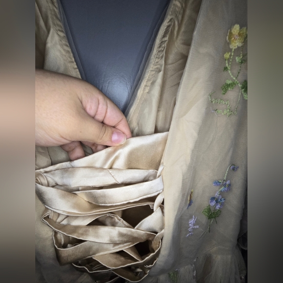 Floral Embroidered Tulle Dress - Picture 7 of 10